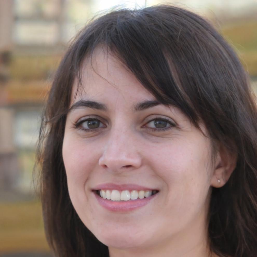 Portrait de Léonie Verbeke, experte en psychologie financière